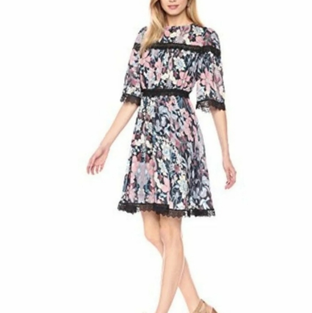 Ella Moon Cali Lace Dress Medium